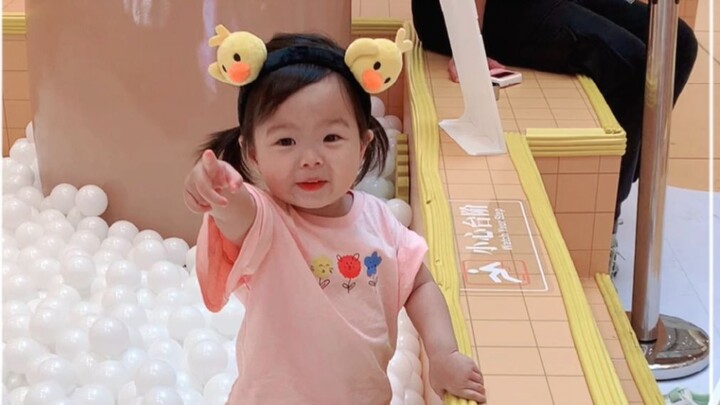 Summer Bathub!  Have fun with my babe #MacDonald x Dove#