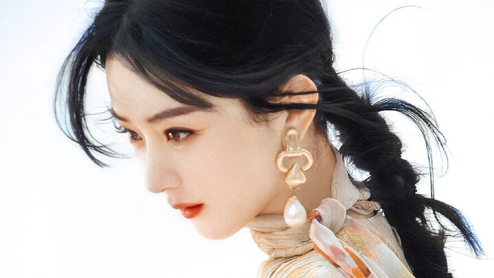 Holy shit! This sister’s new magazine shoot is insane! Is Zhao Liying really this fierce?!