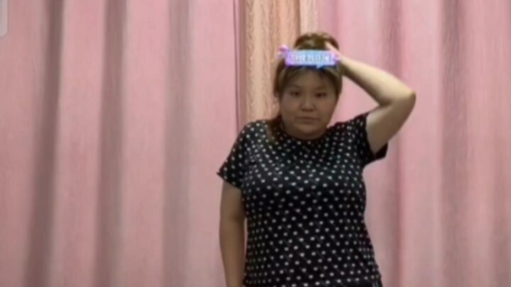 «نسخة الفتاة الحارة من غو تسي على السطح»