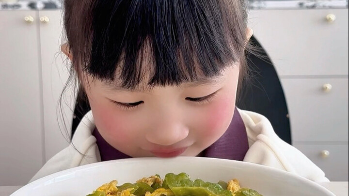 ฮึ่ม แกหลอกหนูน้อยน่า!