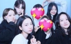 aespa柳智敏+金玟庭+SM前练习生一起去Kep1er FM！还和金采炫合影！