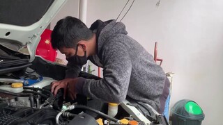 HOW TO JUMPSTART YOUR CAR DEAD BATTERY - must watch to the End { SUBARU}