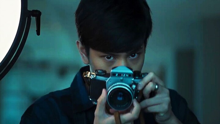 Anyone caught in the camera's photo will die! Beware! Trailer for the Thai horror film "SLR Camera"
