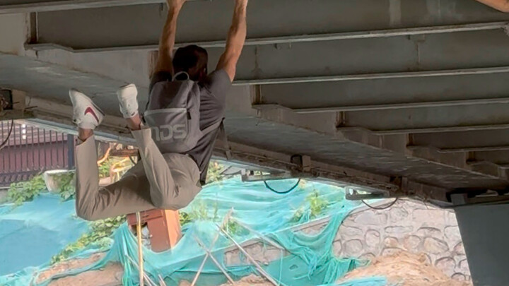 Climbing “Tiger Bridge”