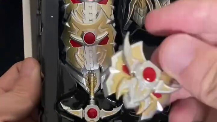 The coolest figure I've ever bought! Armor Hero Emperor