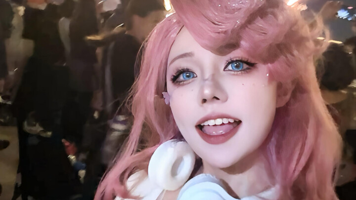 نذهب مع ساليفيني لنشاهد الألعاب النارية!