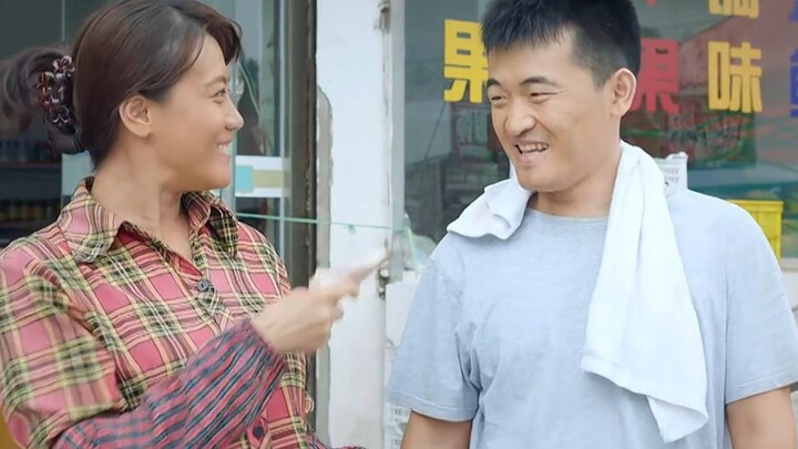 Young man cheats for a small profit by secretly selling grapes, ruining the whole village.