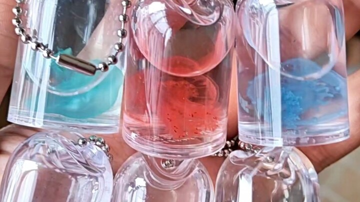 Sứa chết rồi, vậy thì hãy làm tiêu bản cho nó thôi.