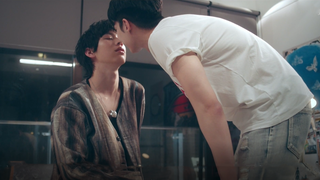 《About Youth 默默的我，不默默的我們》長版預告：「不管你選誰，我都選你！」​8/29海外全網獨播