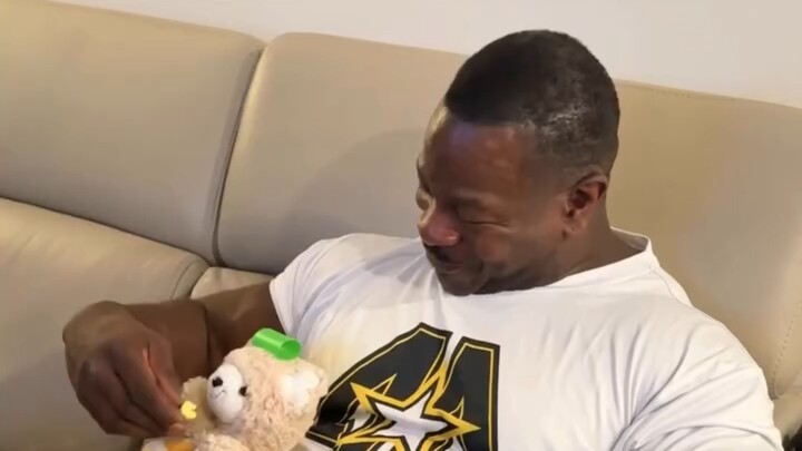 Gentle and Warm Guy Oliba