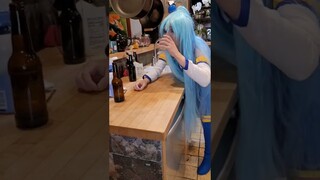 Aqua cosplayers in a nutshell