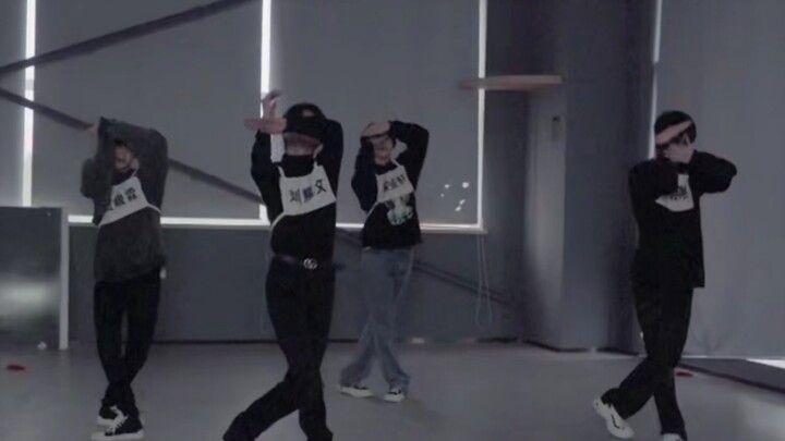 [Times Youth League] "Criminal" của Taemin. Bao giờ mới được xem màn nhảy cover giả của Song Heyan L