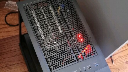 هذا جهاز مُبرَّد سلبي يعمل بصمت لدرجة أنه يبدو وكأنه غير موجود.