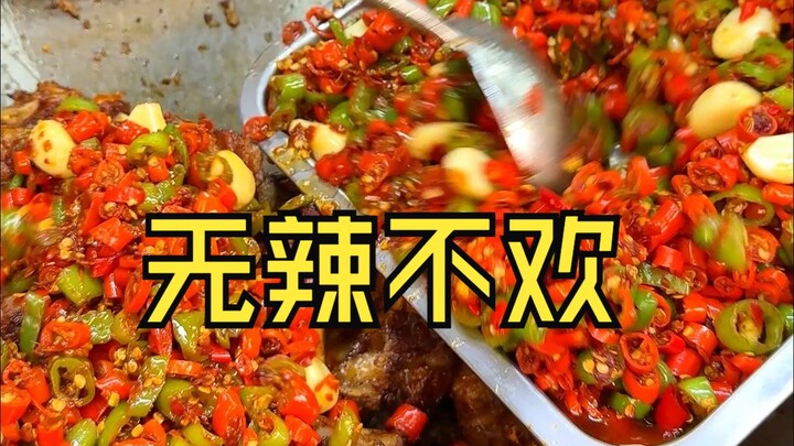 These two huge pots of spicy food are just too addictive!