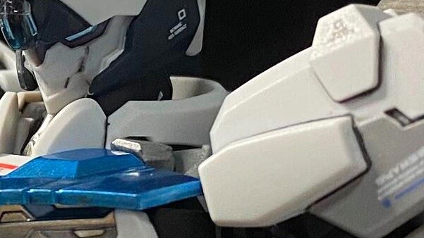 "Lele" cocok untuk pemula! Dibutuhkan delapan botol cat untuk melukis Demon Gundam?