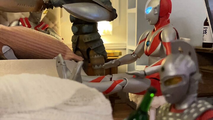 Manusia Serigala Bersaudara Ultra