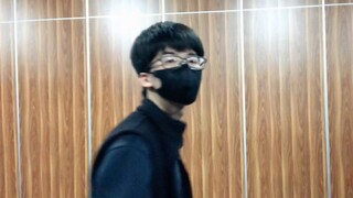 果然 还是戴眼镜的男孩子最烧…[脱单doge]