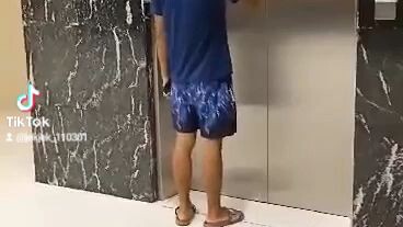 How to open elevator🤔