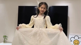 Elegant and cool princess, please dance!