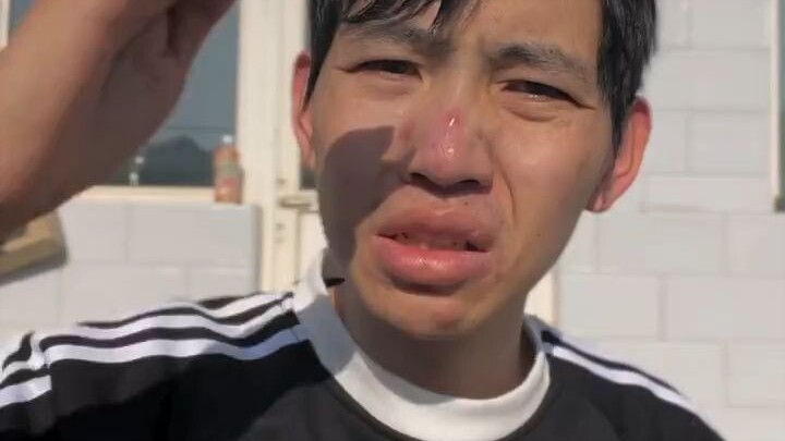 皇帝：我tm要噶你九族