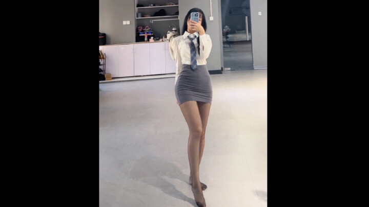 Mengunci Anda~ Apa yang Anda tunggu-tunggu~ [Kelinci Berubah Penampilan]