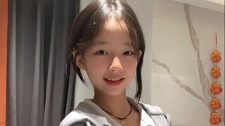 Rekomendasi hari ini: Video-video menarik dari Xiao Yi, gadis manis pemula^