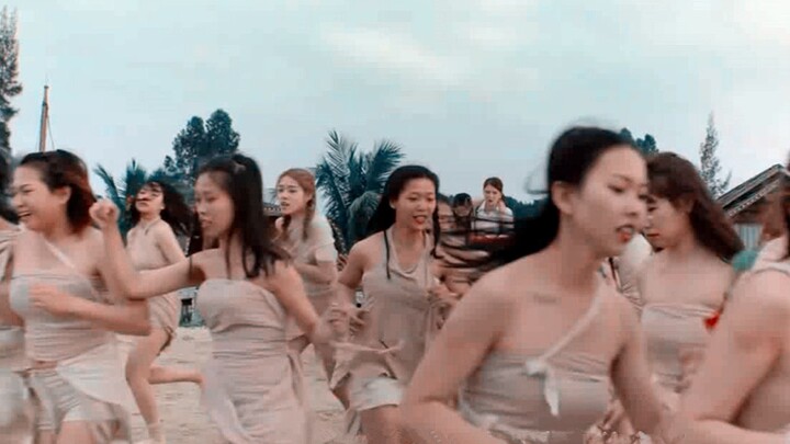 ชายหนุ่มสร้างเกาะแห่งการสะกดจิต ล้างสมองสาวงามบนเกาะทั้งหมด จนพวกเธอกลายเป็นทาสของเขา