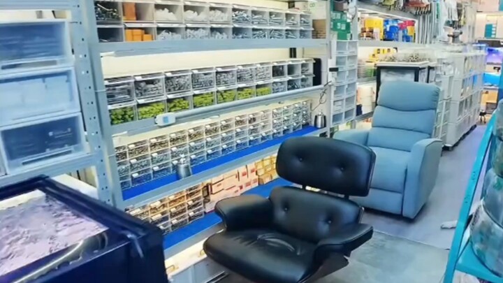 I’ve never seen a hardware store this neat and clean before!