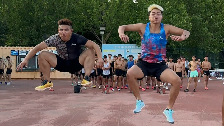 跑百米让大嘴10米能不能拿捏？