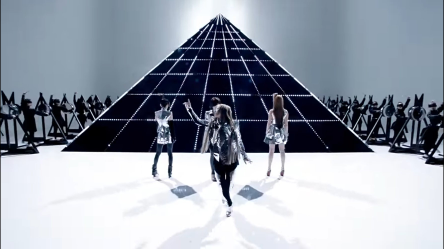 2NE1 -「I AM THE BEST JP Ver.-」 MV