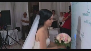 A small wedding has two protagonists