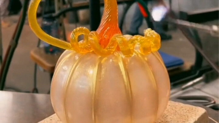 The stress-relieving glass-burning technique—why does it make me so hungry?