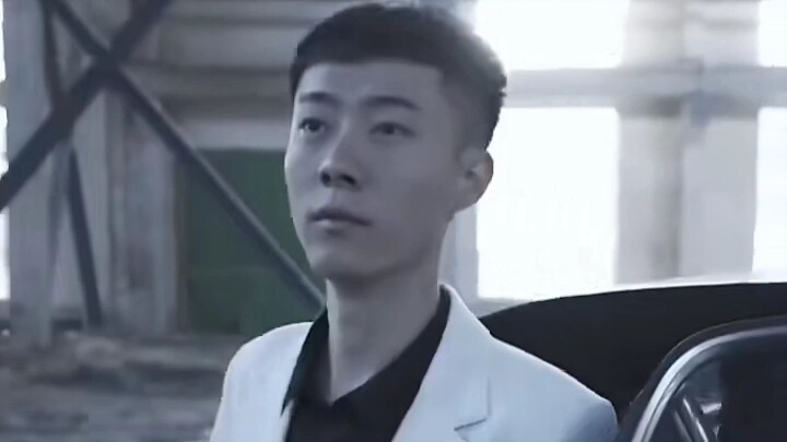 تشينغهاي تهتز، لكن سيجما (لا يساوي شيئًا)