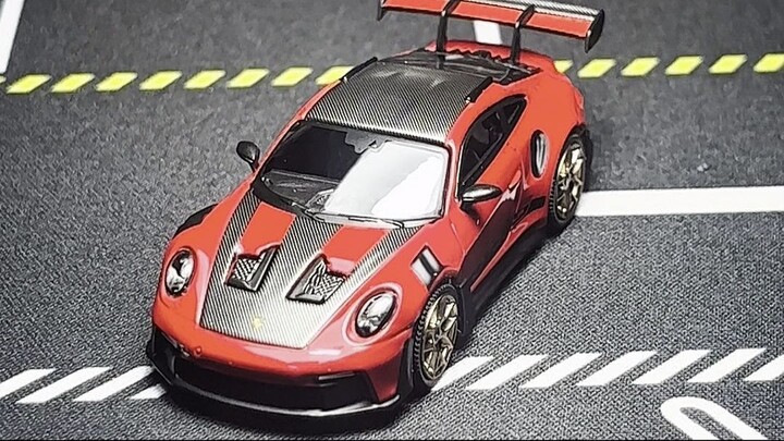 Mini GT - Porsche 911 GT3 RS Weissach Package "Guard Red"