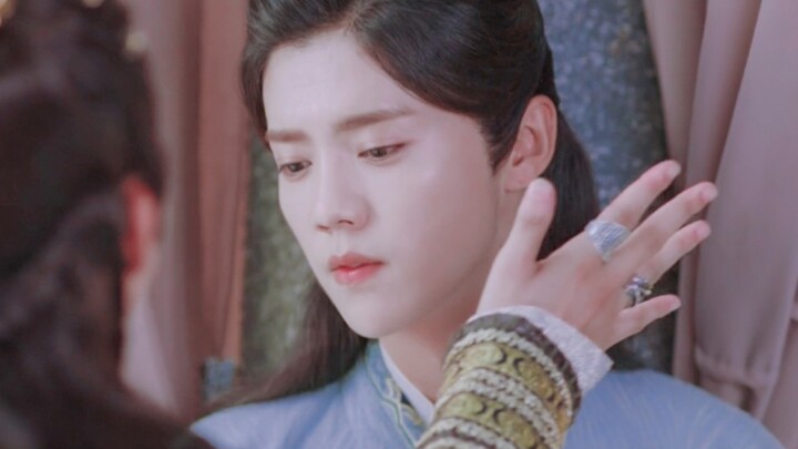 ［Trần Trường Sinh/Lộc Hàm］Phản diện: Anh ấy đẹp quá, tôi không nỡ ra tay