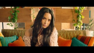 Clean Bandit - Solo (feat. Demi Lovato) [Official Video]