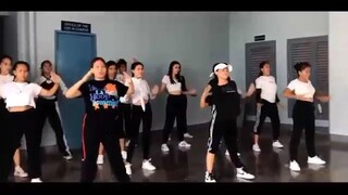 HIP-HOP DANCE