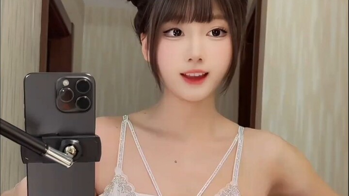 Suỵt, tối nay lén xem