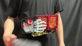 Let's see who are the Kamen Riders who use two transformation props [Silky Video]