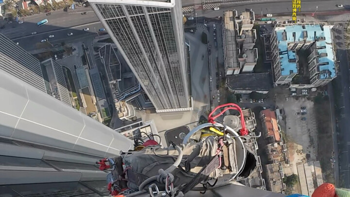 First-person view: Spider-Man installs aviation obstruction lights at 240 meters