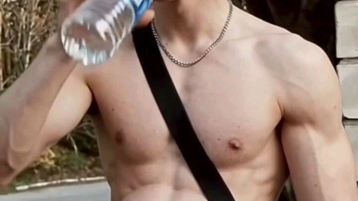 Man inflation belly