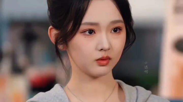 “Bạn gái hơi rung động” #RedFruitTìmTiêuĐềXemMiễnPhí: Con gái người giúp việc phải lòng cậu chủ nhà 