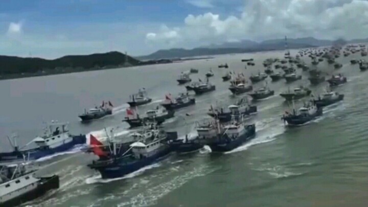 On August 1, a massive fleet of Zhoushan fishermen set out for the Taiwan Strait to fish.