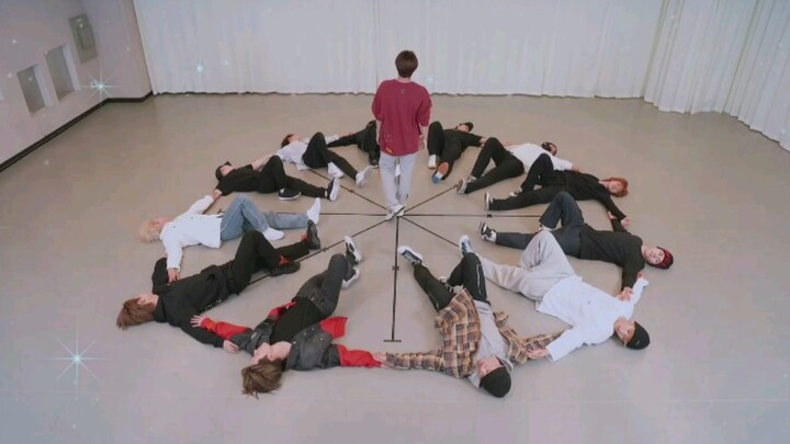 SEVENTEEN’s practice room for “24H”—as expected, the practice room really lets you see so many detai