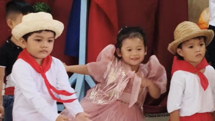 Sayaw sila'g hawak mo ang beat 2 of 3