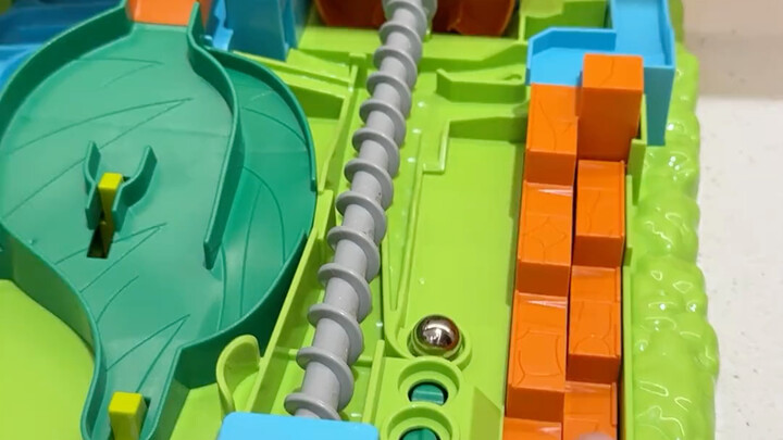 Wow, I’m totally hooked on my little nephew’s jungle adventure—can’t stop watching!