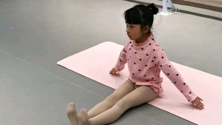 Lần đầu tiên thử lớp học nhảy, cảm giác nhịp điệu khá ổn. Từ khi học piano, cảm thụ âm nhạc của mình