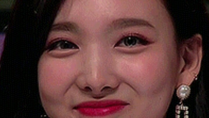 jyp، أعطني أرنبي الأبيض الصغير!