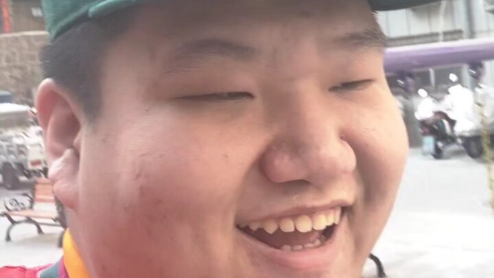 رائع جدًا! طُردت من المدرسة الثانوية المهنية! يمكنني الآن أن ألعب بالراب!