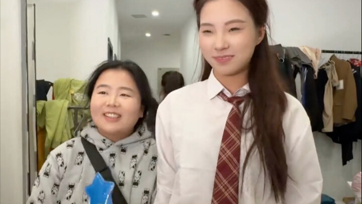 عندما أضع نفسي مكان الشخص الذي أكرهه، أشعر بسعادة غامرة.